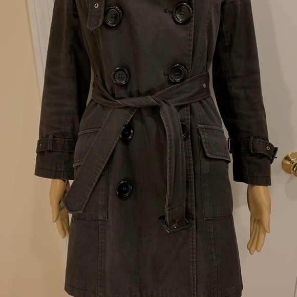Chloé soft and broken in black trench coat - Picture 4 of 8